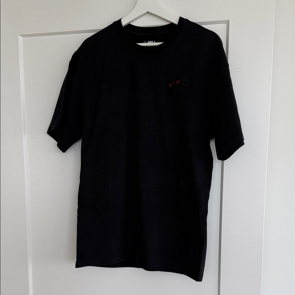 Men's Black Crew Neck Short Sleeve Tee - Classic Everyday Tee